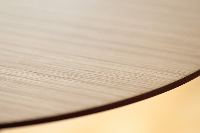 エーロ・サーリネン チューリップ ラウンド サイド コーヒーテーブル｜洗練されたウォルナット天板とマットブラック脚部で空間を彩る｜kwg-ct6132b（GENCO） kwg-ct6132b 参考画像 15