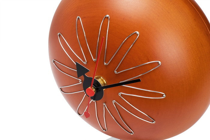 ジョージ ネルソン ピル クロック｜洗練された木製ボディと細やかな文字盤デザインで飾る置き時計｜kwg-cw10（GENCO） kwg-cw10 参考画像 10