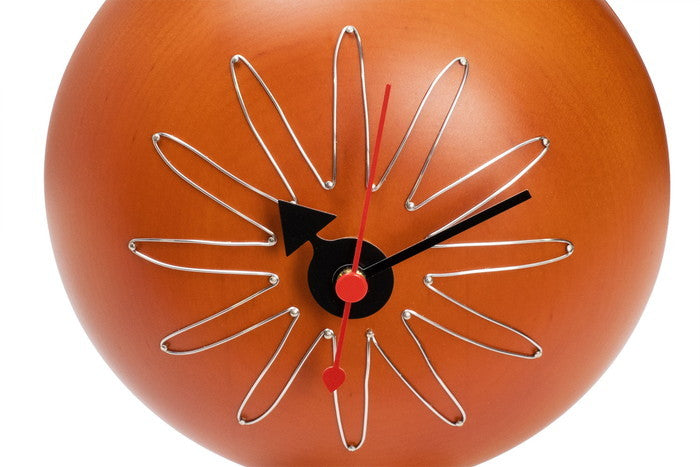 ジョージ ネルソン ピル クロック｜洗練された木製ボディと細やかな文字盤デザインで飾る置き時計｜kwg-cw10（GENCO） kwg-cw10 参考画像 9