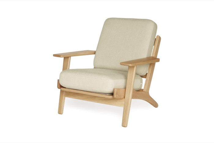 北欧風の洗練された座り心地【即納】290ソファ ラウンジ1P オーク無垢材使用｜kwg-sf9160a-oak（GENCO） kwg-sf9160a-oak 参考画像 10