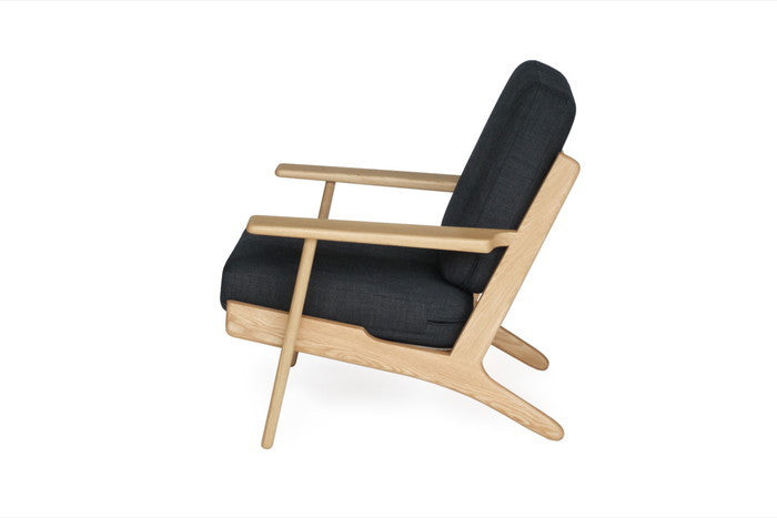 北欧風の洗練された座り心地【即納】290ソファ ラウンジ1P オーク無垢材使用｜kwg-sf9160a-oak（GENCO） kwg-sf9160a-oak 参考画像 7