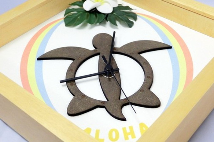 『当社発送』ハワイアン インテリア時計 DECLOCK Hawaiian Clock Honu Rainbow フレーム ナチュラル プルメリア ブルー DC-1803 保証付 kar-3776330s3 2枚目の画像